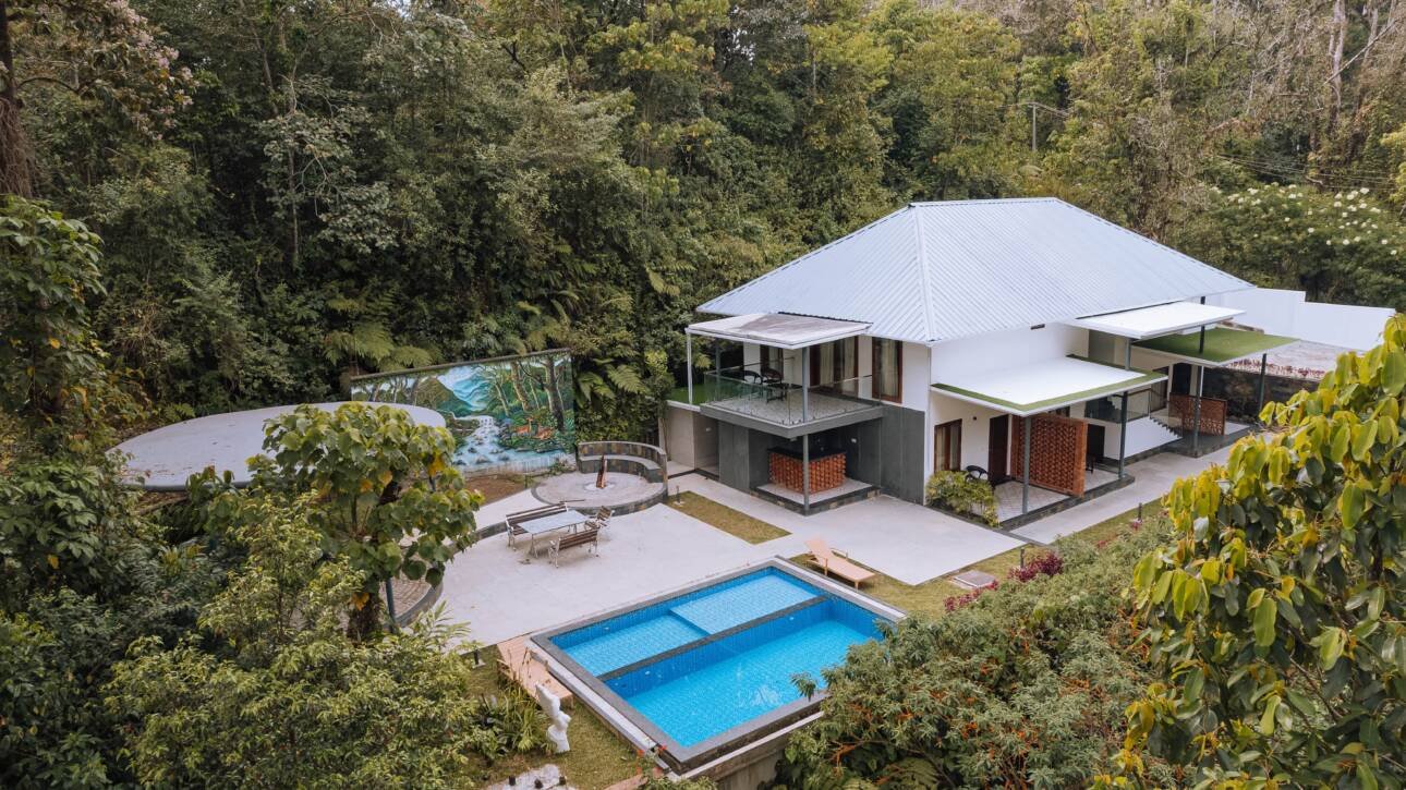 best resorts in Munnar with private pool