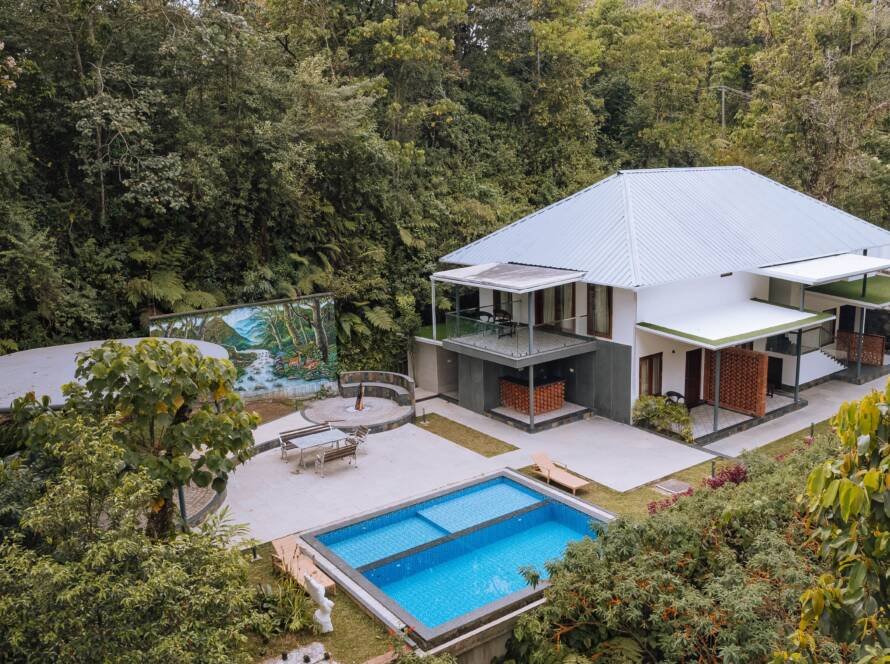 best resorts in Munnar with private pool