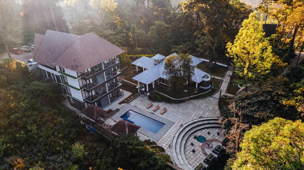 best resorts in Munnar with private pool