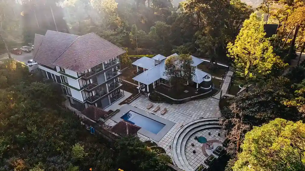 best resort in Munnar with private pool